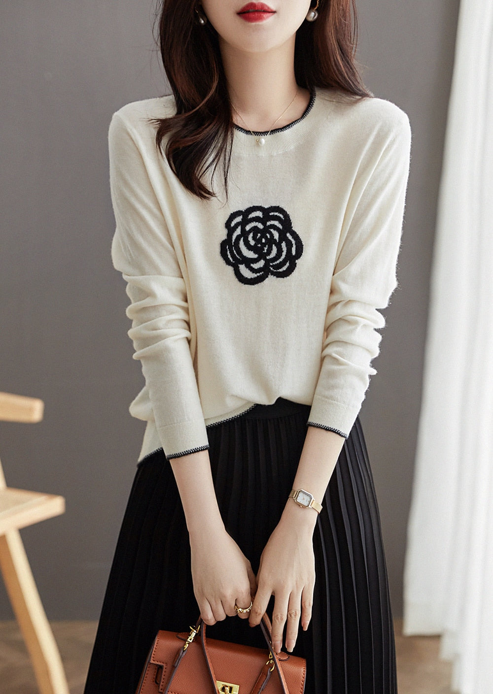2023AutumnWinter New Stylish Elegant WOOL Knitted Pullovers Women O Neck Contrast Color Beading Rose Sweater